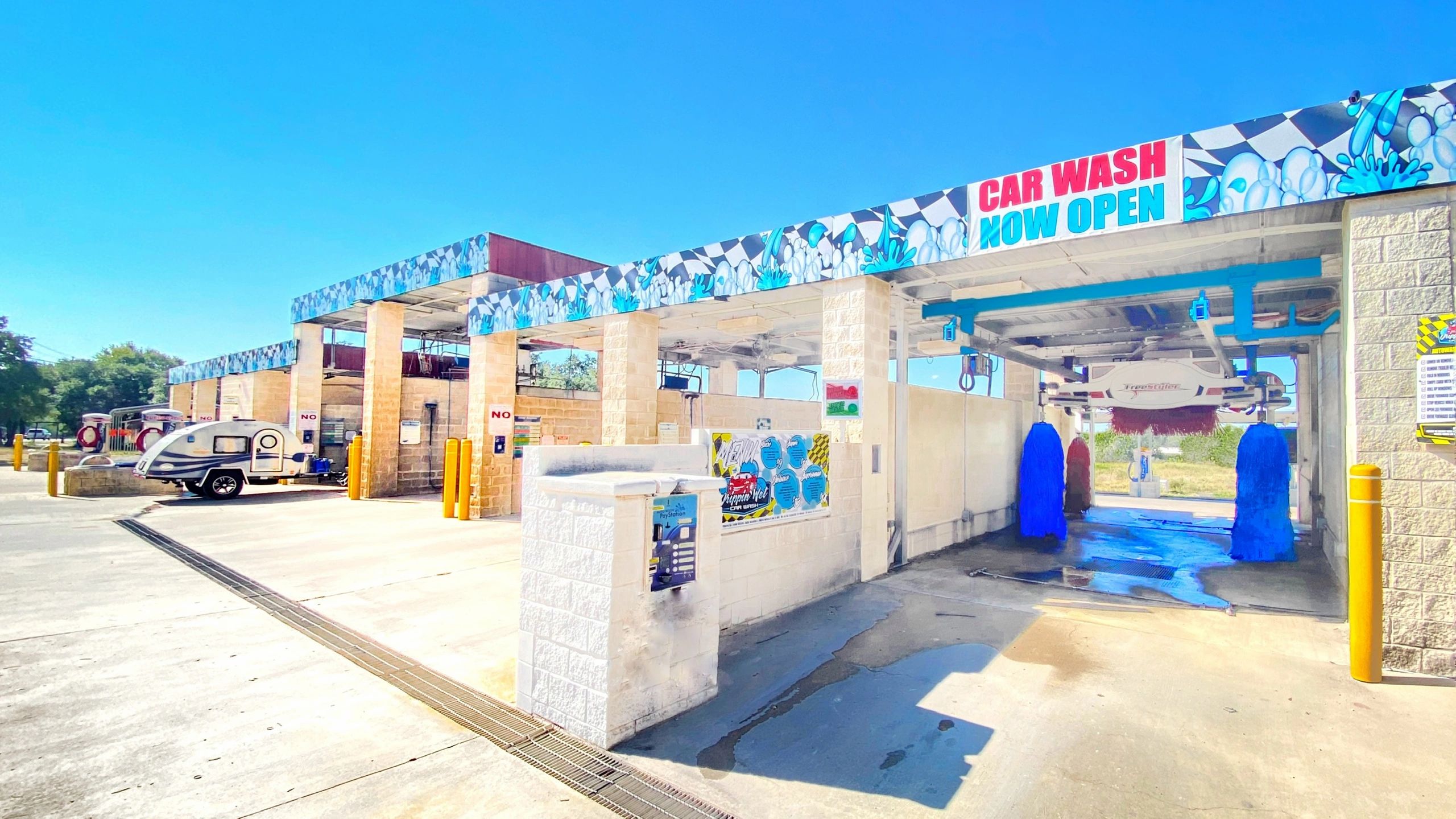 Drippin’ Wet Car Wash and Detail Center in Dripping Springs, TX