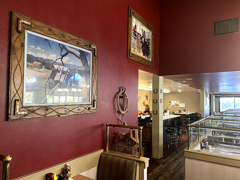 Ryderz Restaurant and Lounge in Oakdale, CA (2)