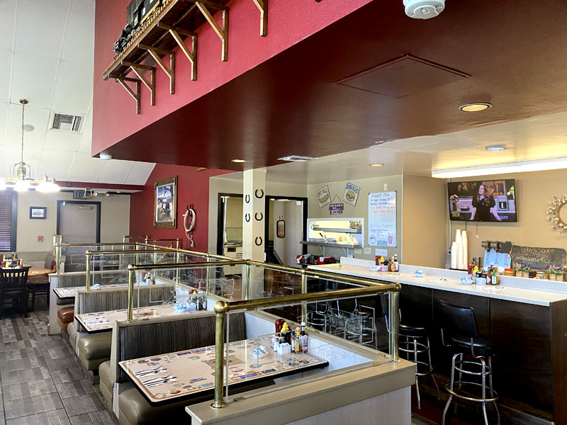 Ryderz Restaurant and Lounge in Oakdale, CA (4)
