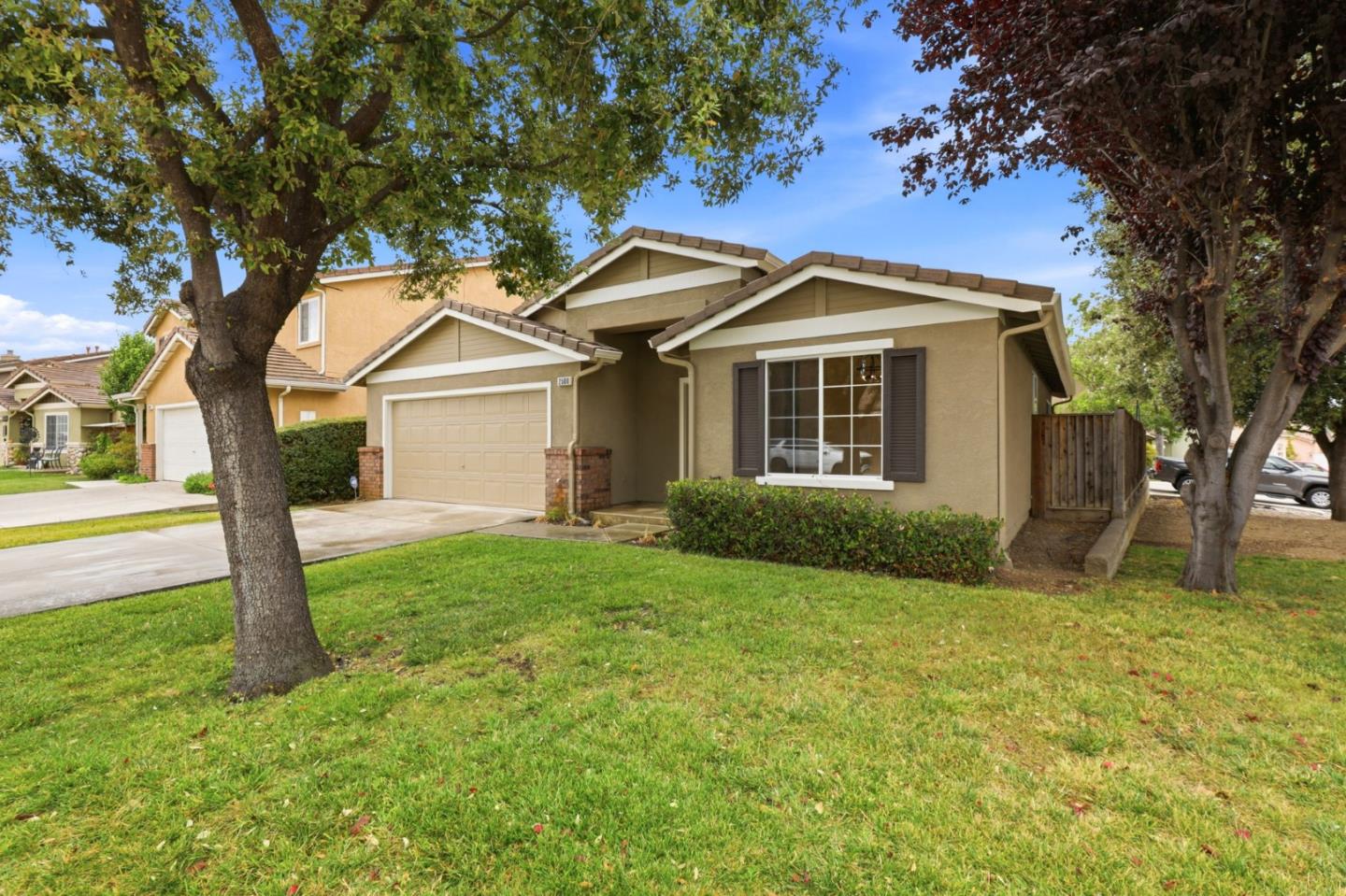 Kimberly Macias, REALTOR® at RE/MAX GOLD in Hollister, CA