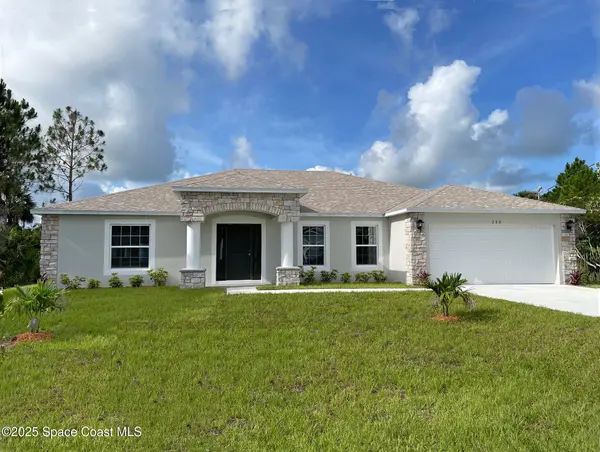 Shatavias Johnson, REALTOR® - Call It Closed International Realty in Loughman, FL (3)