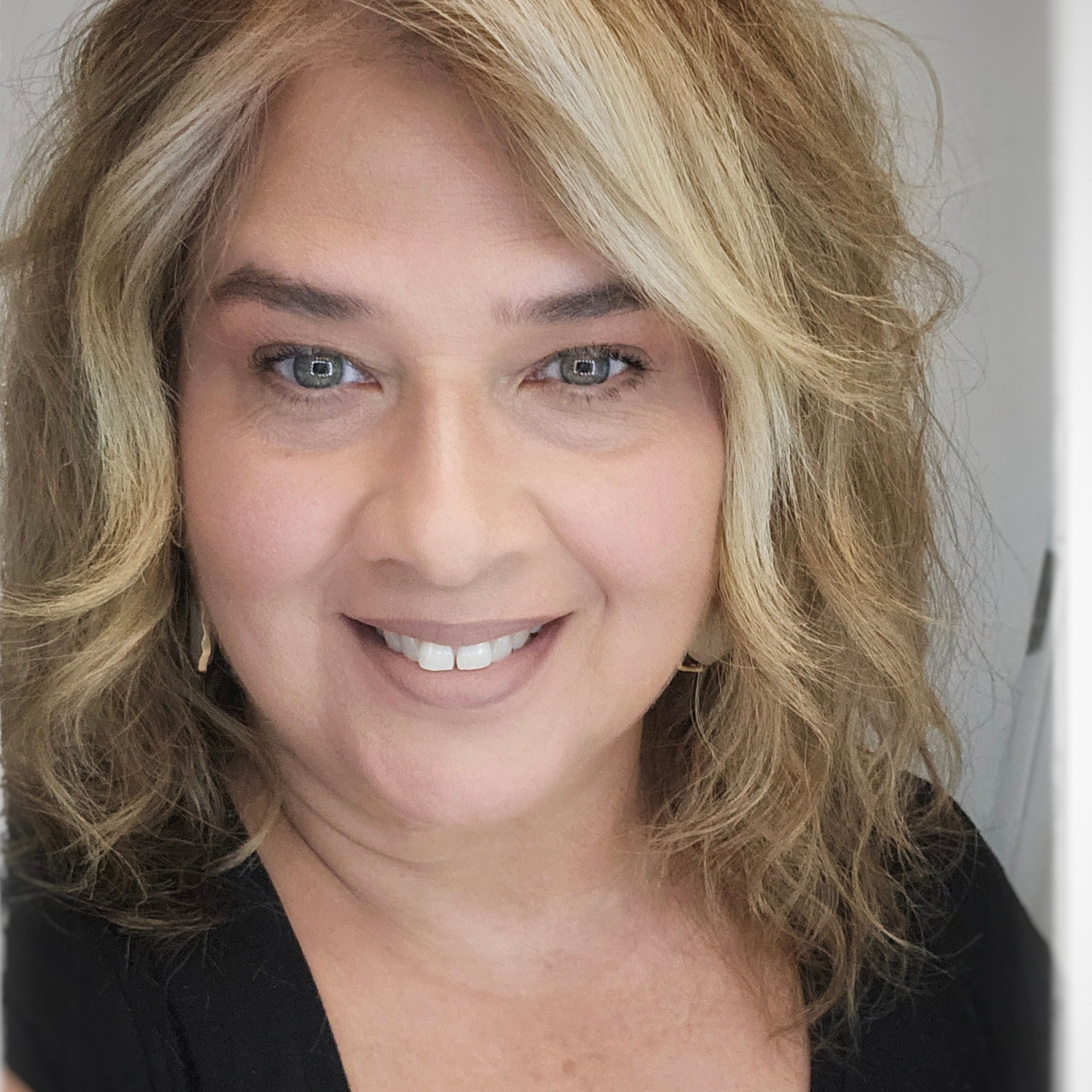 New York's Hair Studio in Royal Palm Beach, FL