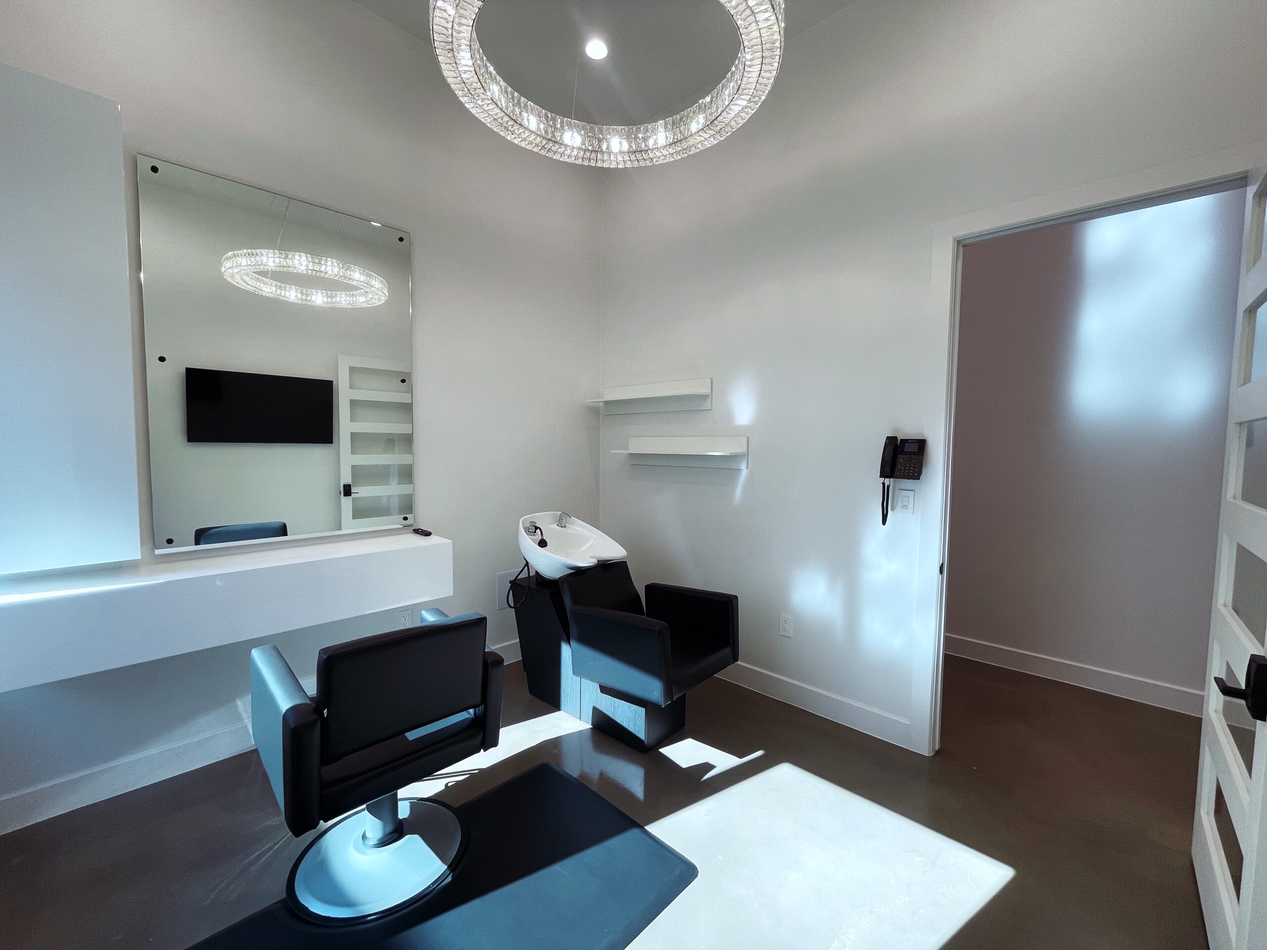 Southlake Luxury Salon & Suites in Southlake, TX