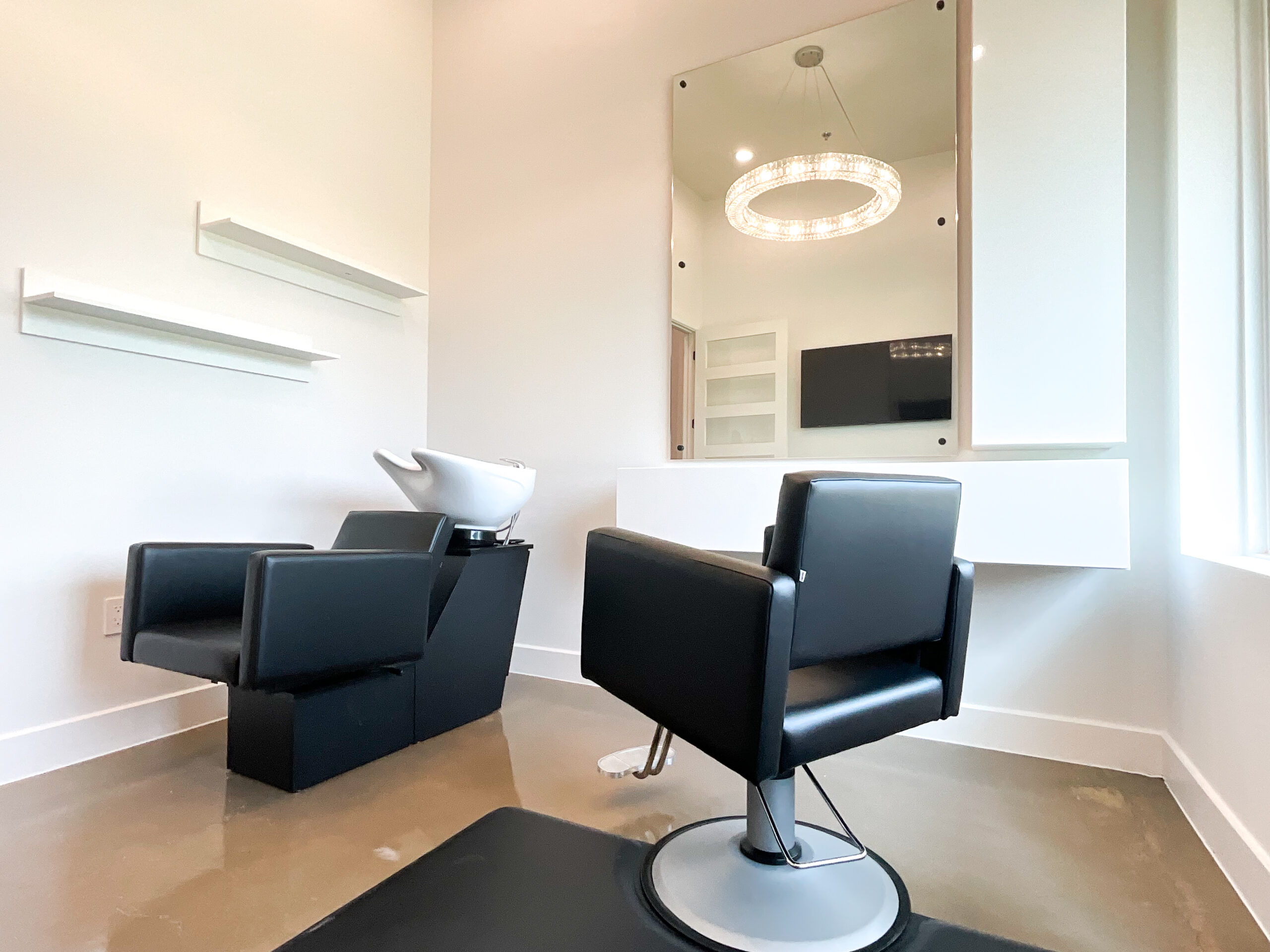 Southlake Luxury Salon & Suites in Southlake, TX (2)