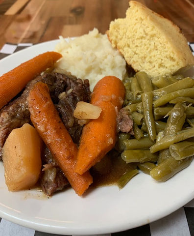 the Black Skillet country kitchen in Rome, GA (5)