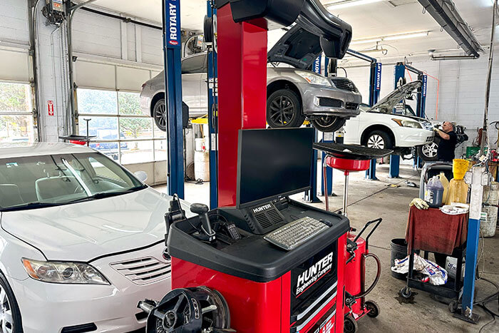 Lanier Auto Repair - Bells Ferry in Kennesaw, GA (2)