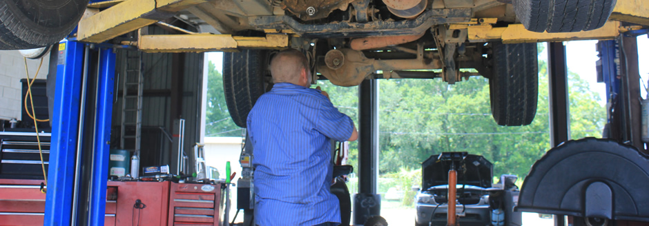 Truck and Auto Clinic in Marianna, FL
