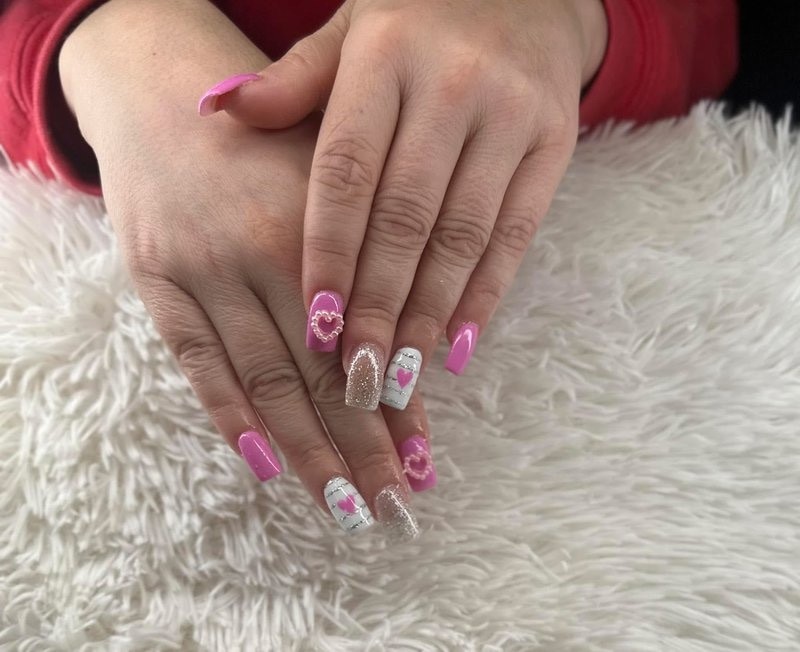 Lucky Nails & Tan in Kernersville, NC (6)