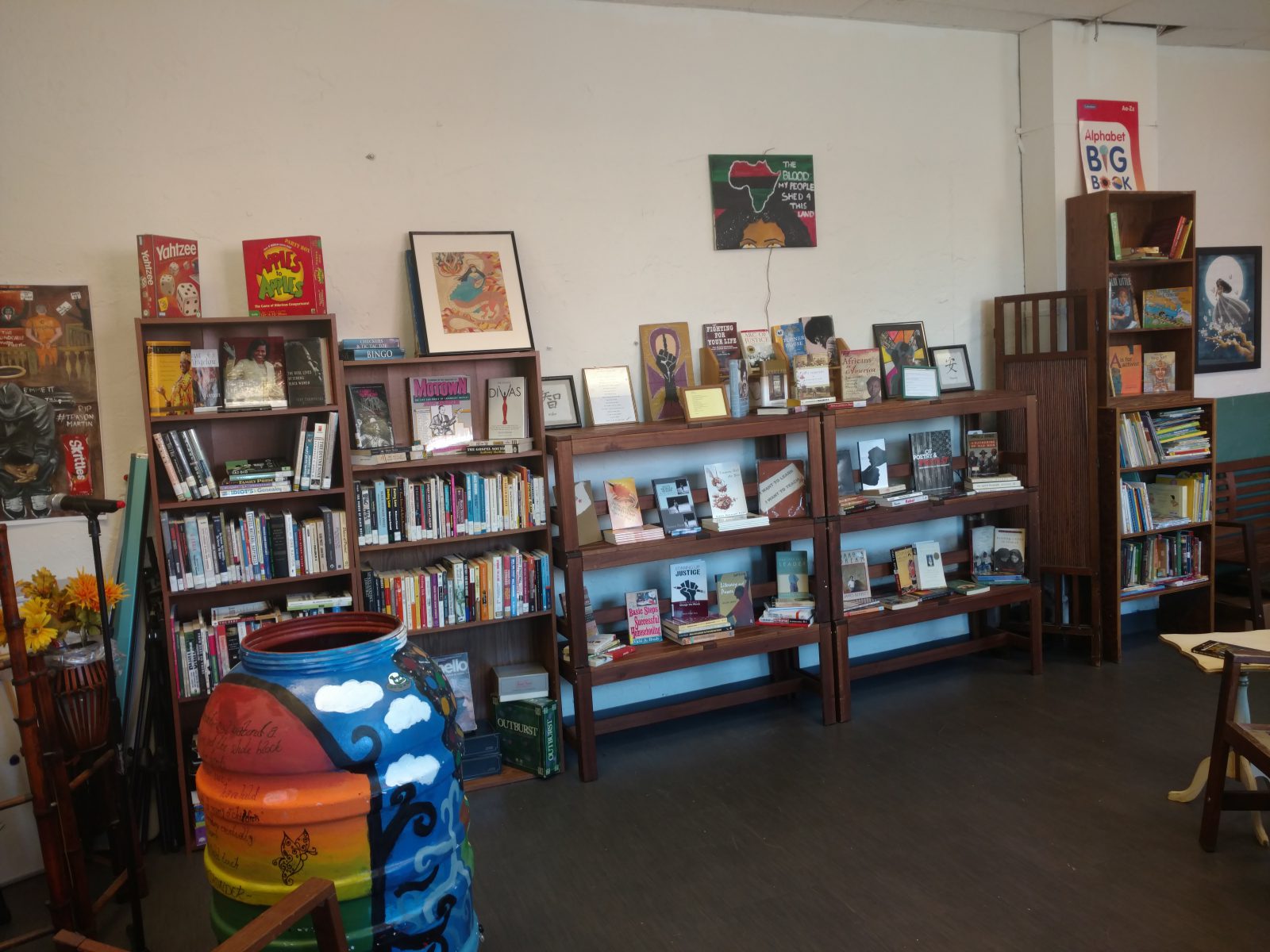 KAN Books in Detroit, MI (2)