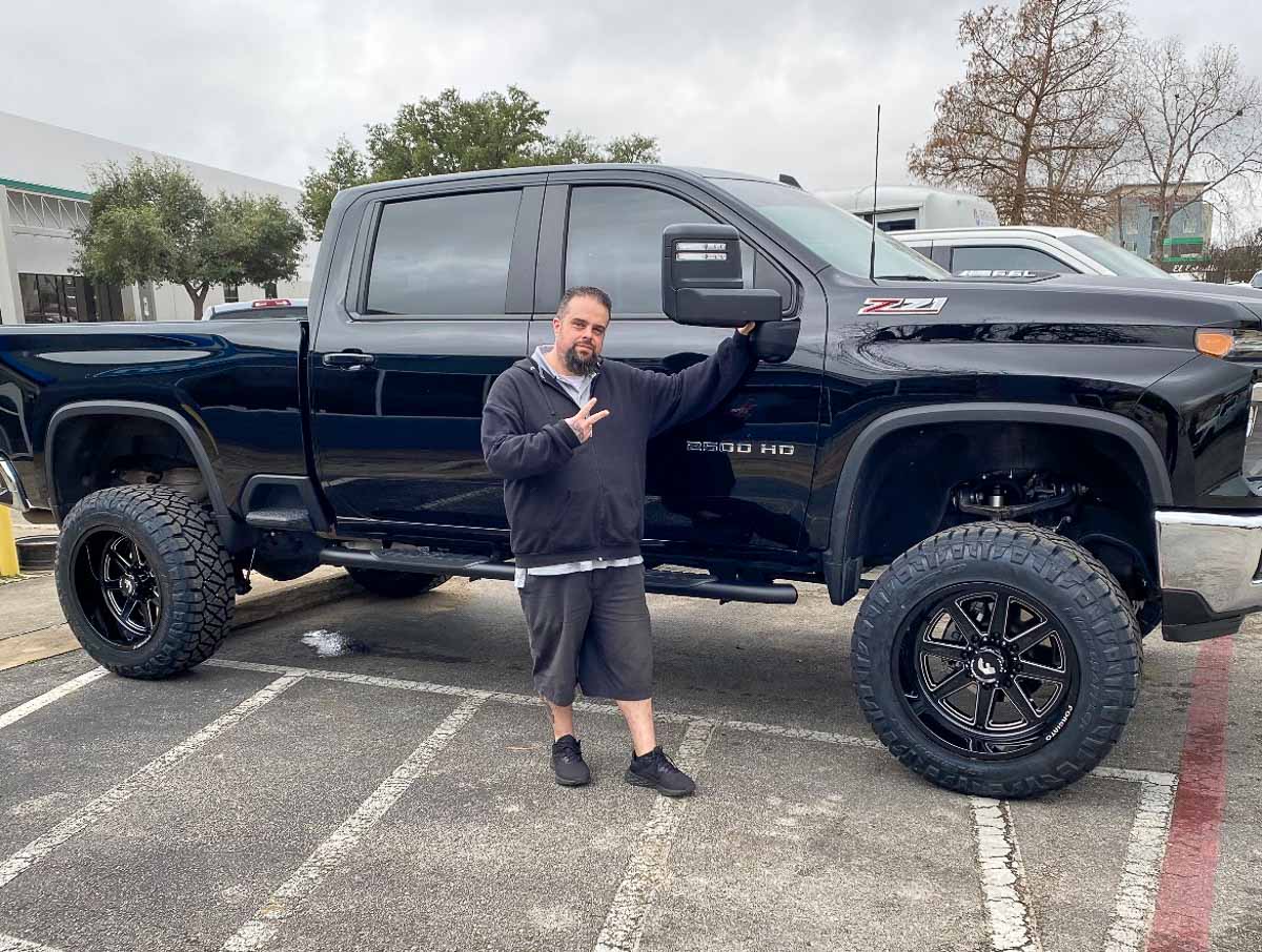 Youngblood Automotive & Tire - Johnson City in Johnson City, TX (3)