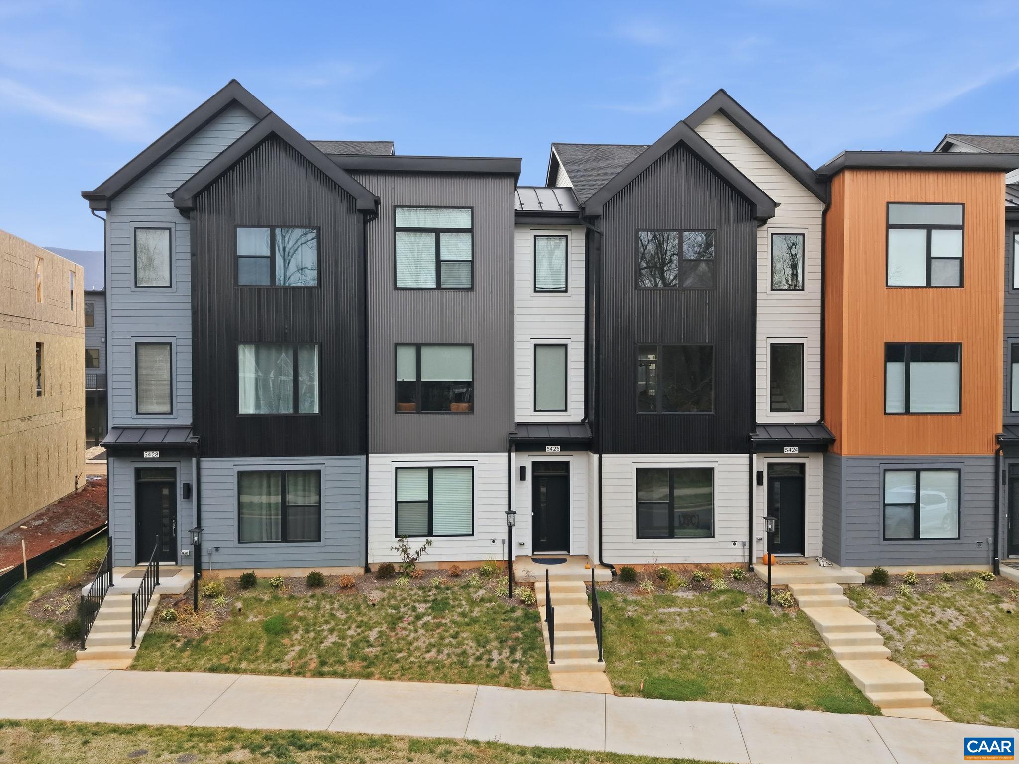 Chris Saxon REALTOR® in Charlottesville, VA (3)