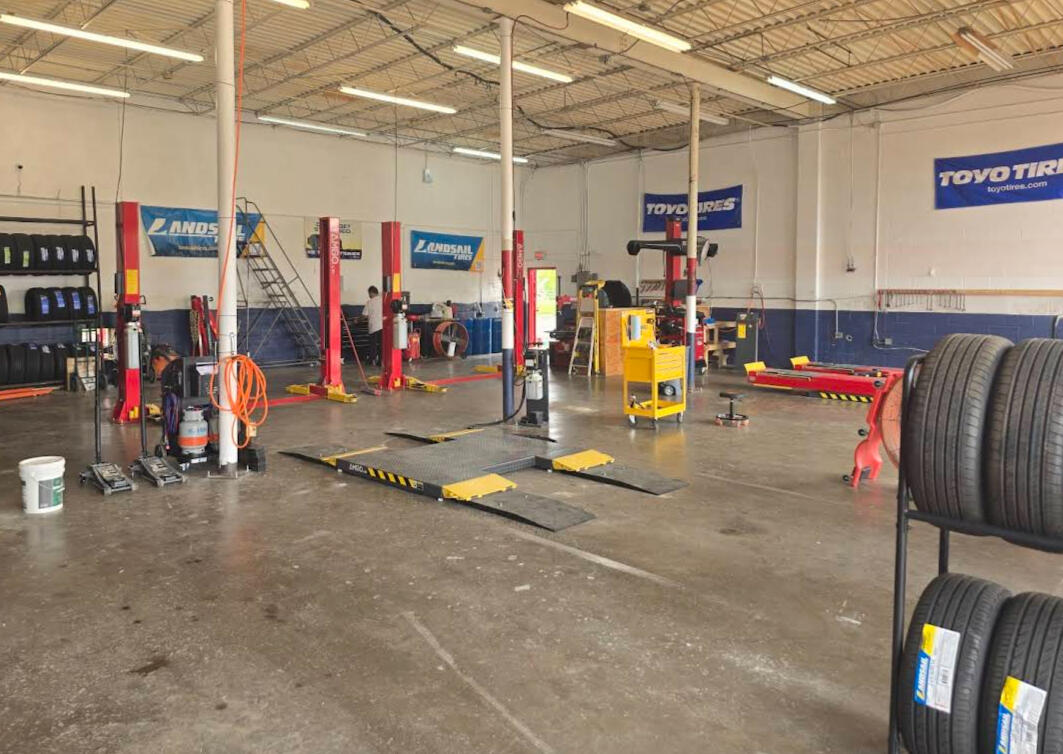 NRH Auto in North Richland Hills, TX (3)