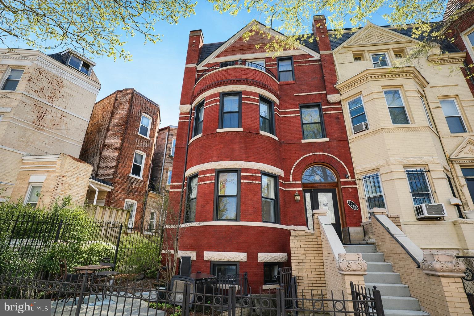 Daniel Metcalf, Finn Family Group of Perennial Real Estate in Takoma Park, MD (2)