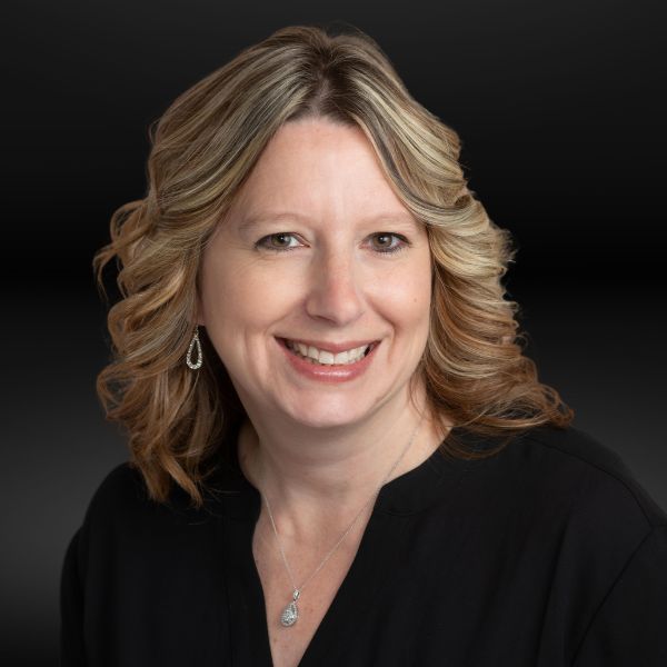 Realtor Sarah Carper in Strasburg, VA