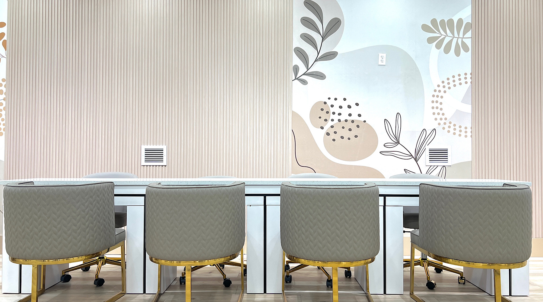NAILUXURY Shadyside in Pittsburgh, PA (2)