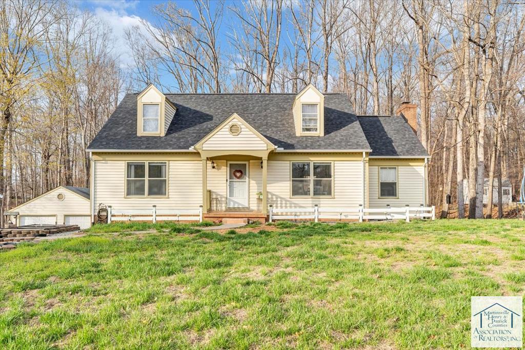 Amy Gravely, Realtor in Collinsville, VA