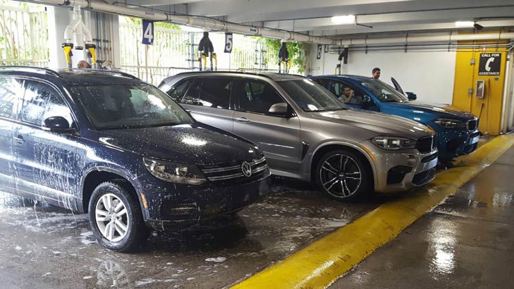Harbour Center's Finest Hand Car Wash in Aventura, FL (5)