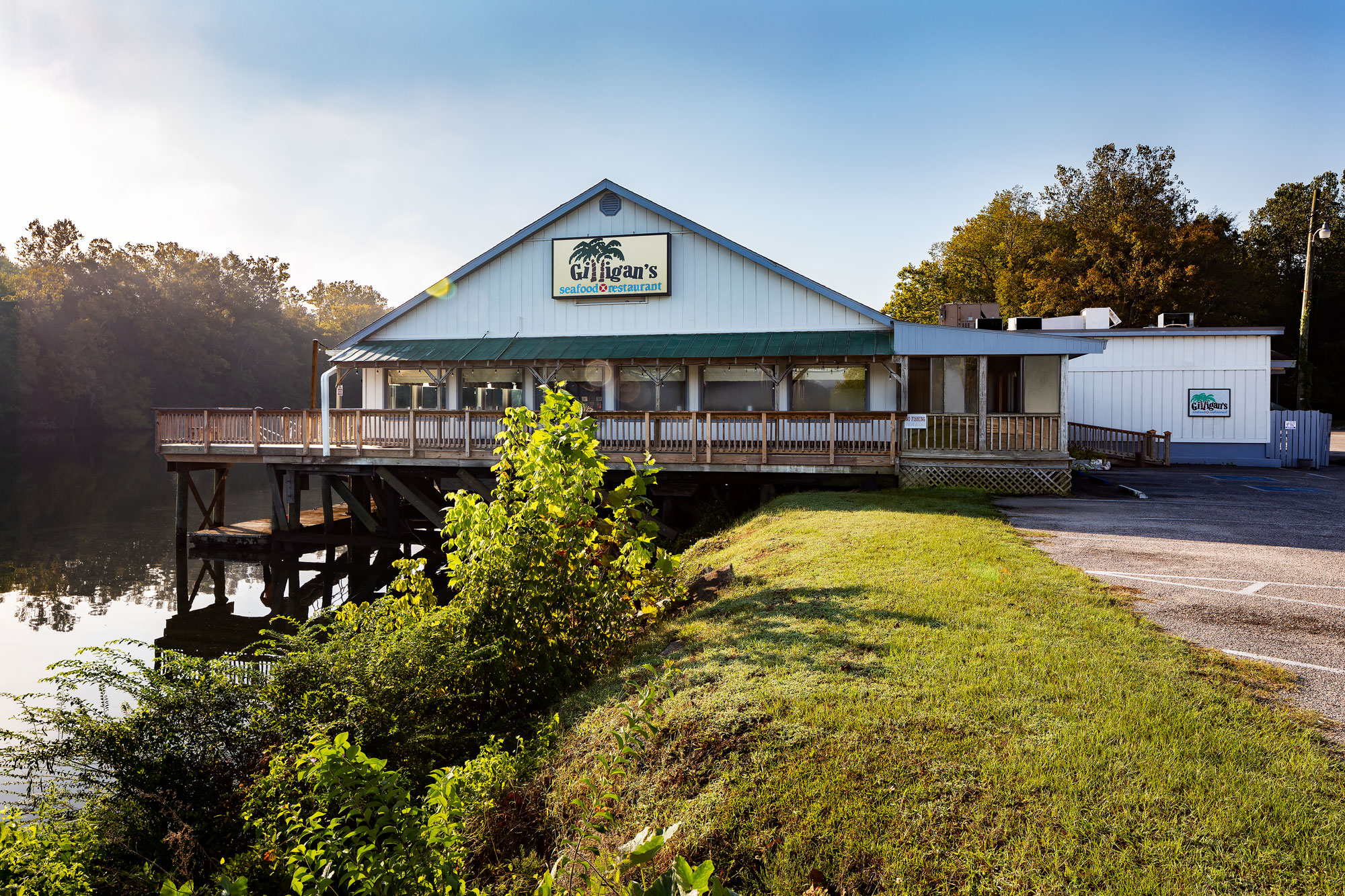 Gilligan's Seafood Restaurant- At the Dock in Moncks Corner, SC (2)