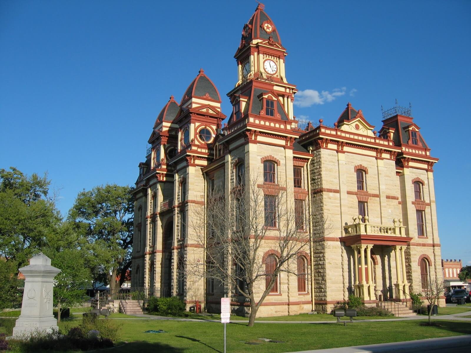 Royal Tax Solutions, LLC in Lockhart, TX
