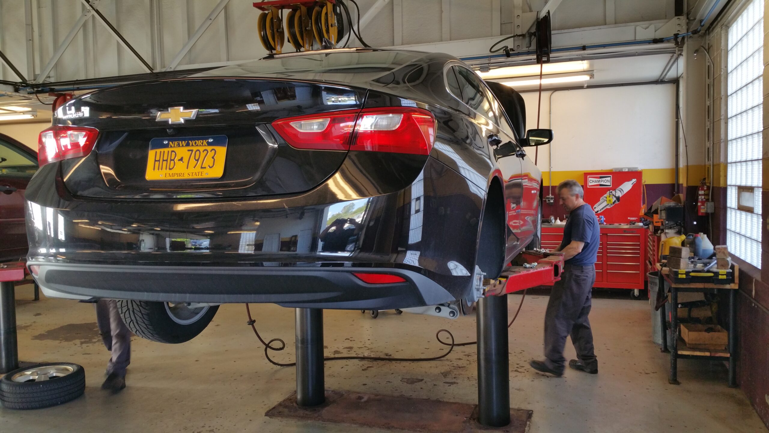 Town Center Automotive in Wickliffe, OH (2)
