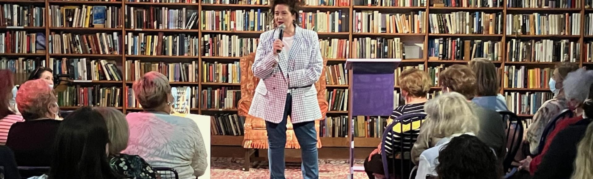 Loganberry Books in Shaker Heights, OH (5)