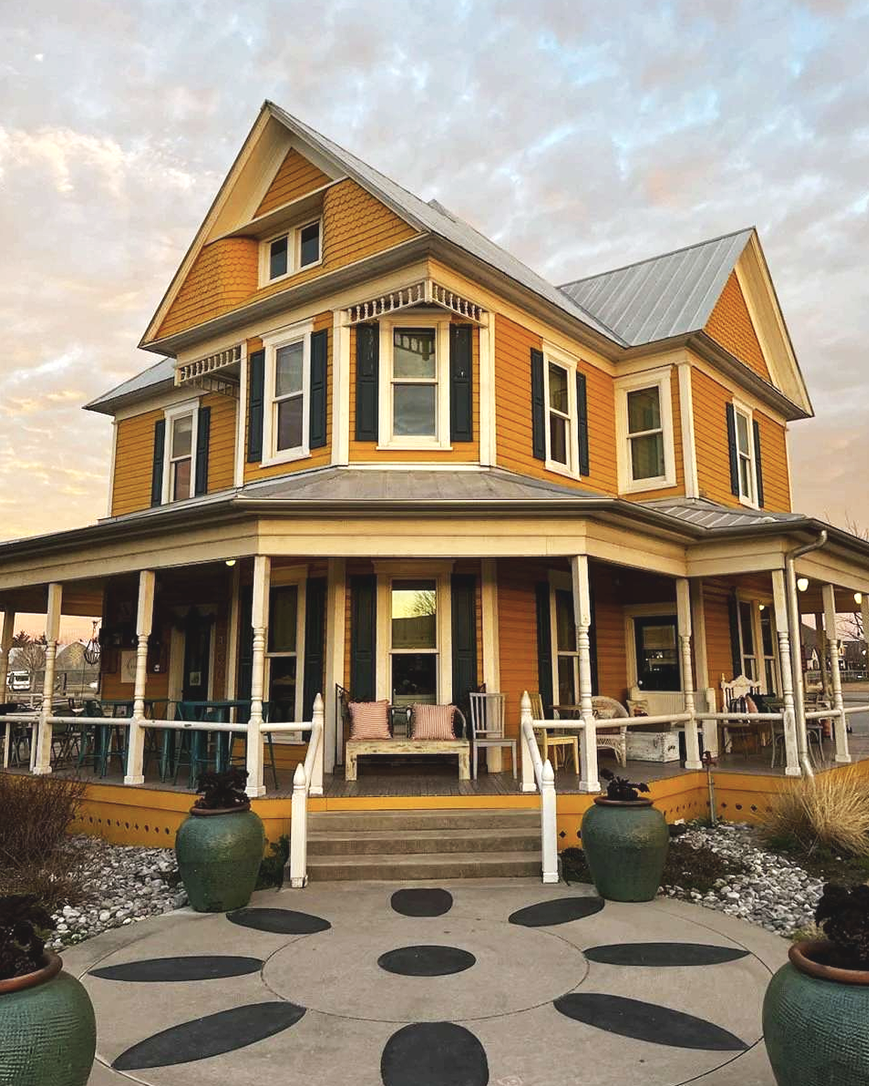 Farmhouse Coffee & Treasures in Argyle, TX (2)