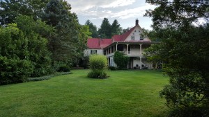 The Hummingbird Inn Bed and Breakfast in Goshen, VA (5)