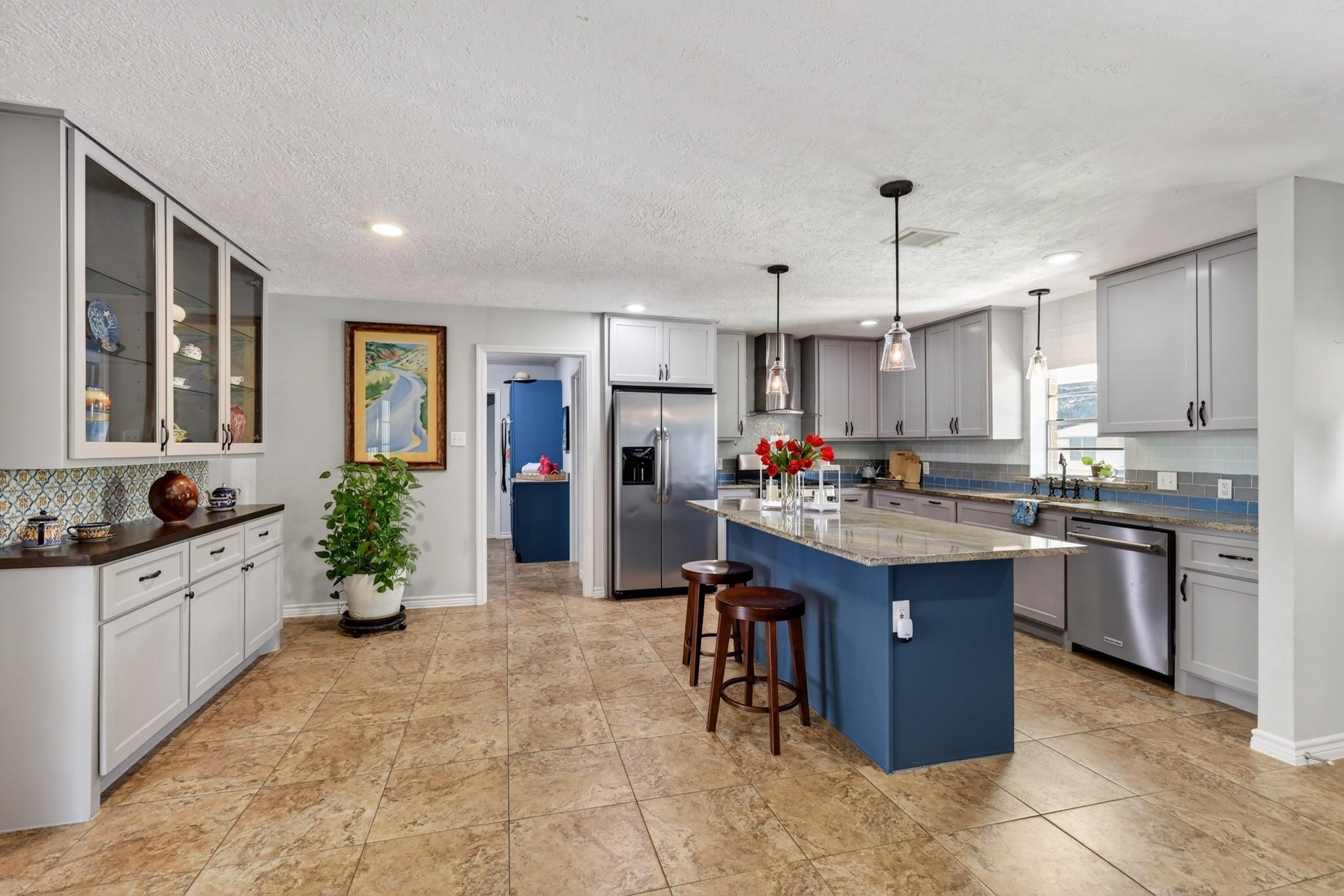 Lauren M Cox Realtor - Landmark Properties in Brenham, TX (3)