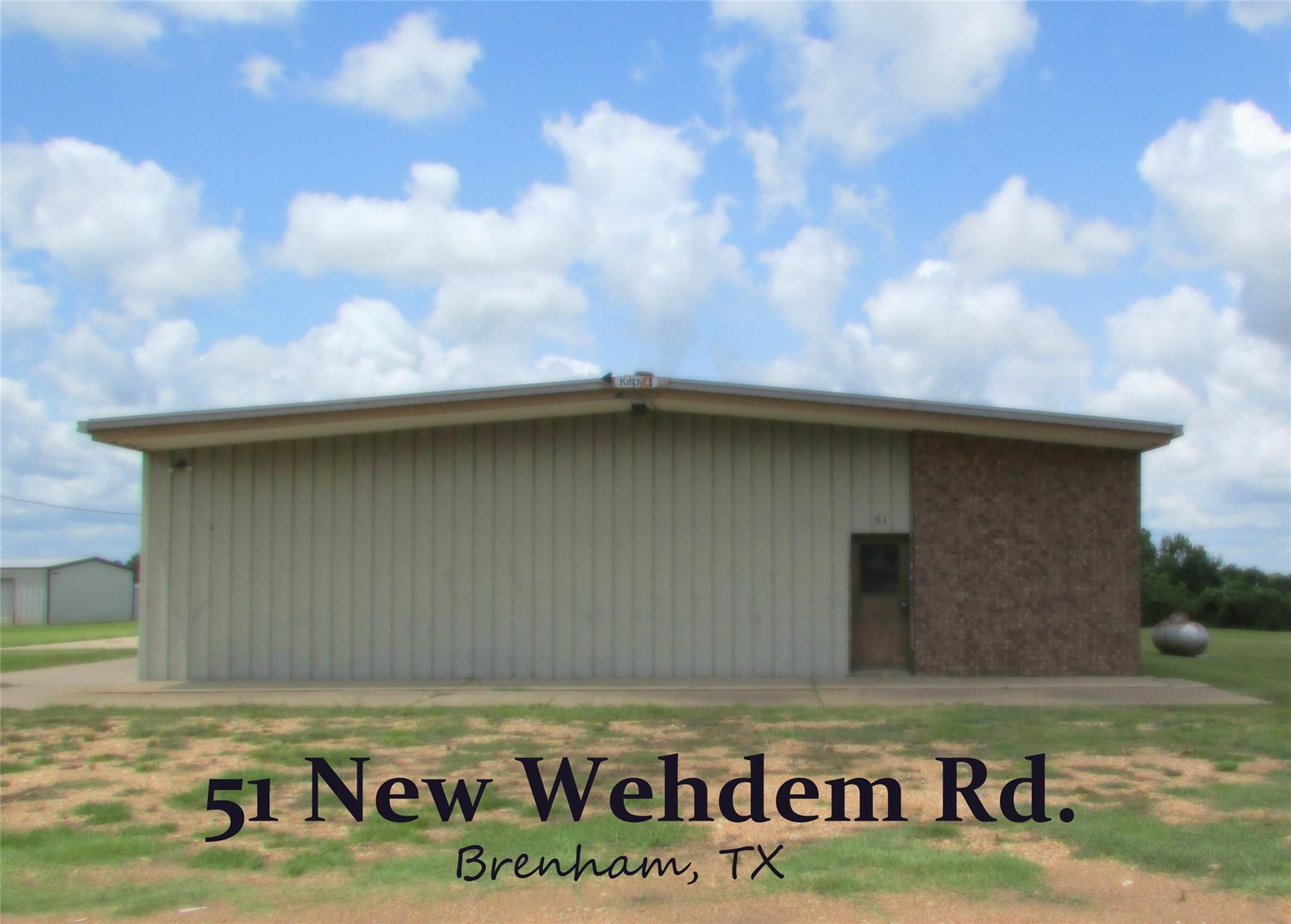 Lauren M Cox Realtor - Landmark Properties in Brenham, TX (4)