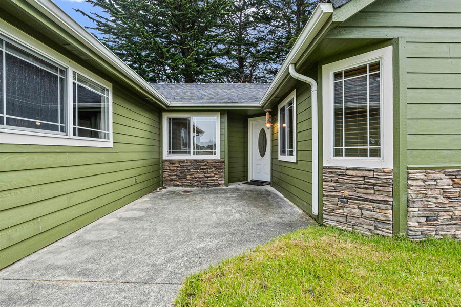 Paula Magarino - Potter Real Estate Group, Inc. in Crescent City, CA (6)