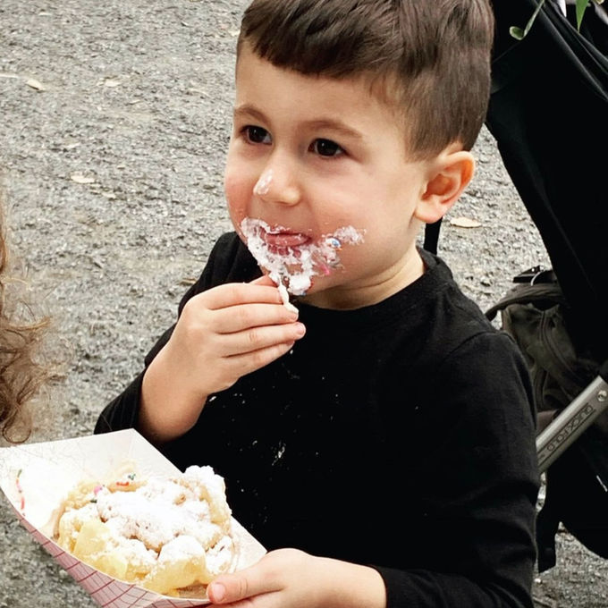 Johnson Family Funnel Cakes in Craigsville, VA (5)
