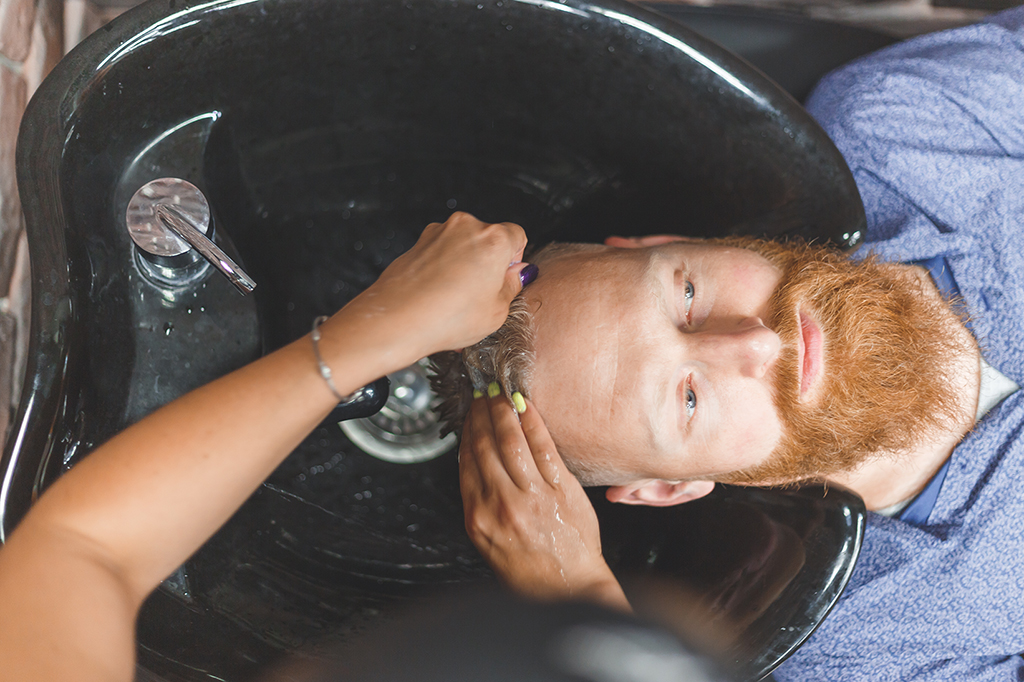 Feel Good Hair Salon and Spa in Lombard, IL