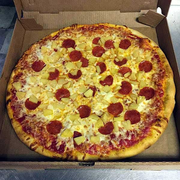 Original Italian Pizza & Family Restaurant in Mifflinburg, PA (4)