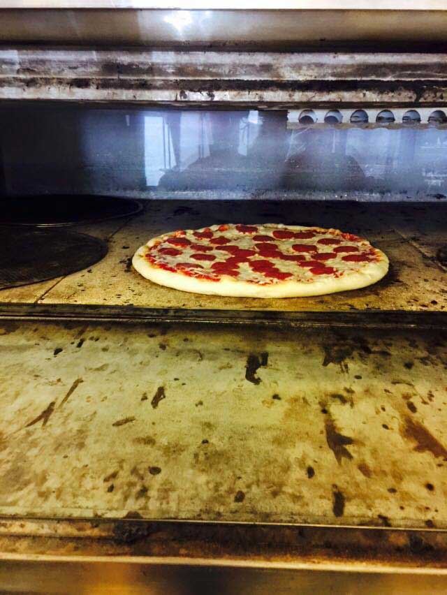 Original Italian Pizza & Family Restaurant in Mifflinburg, PA (5)
