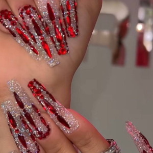 Red Nails in Bellwood, IL (5)
