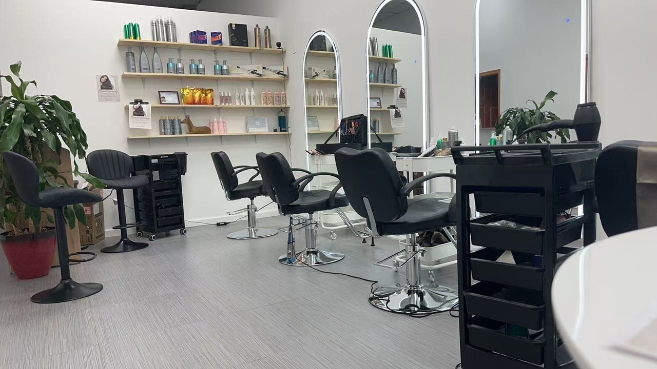 A&A Hairloft in Mineola, NY (4)