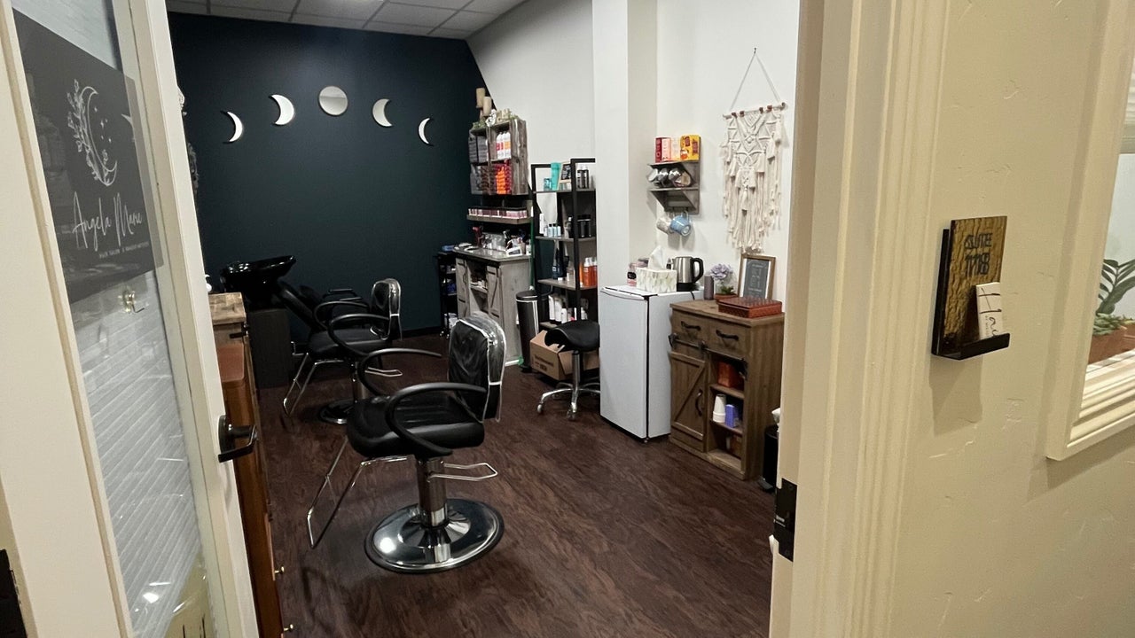 A&A Hairloft in Mineola, NY (6)