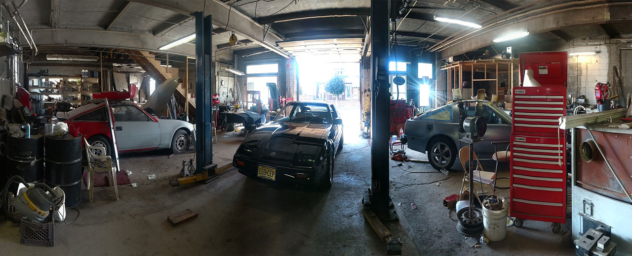 Xenon Zcar Garage in Mt Carmel, PA