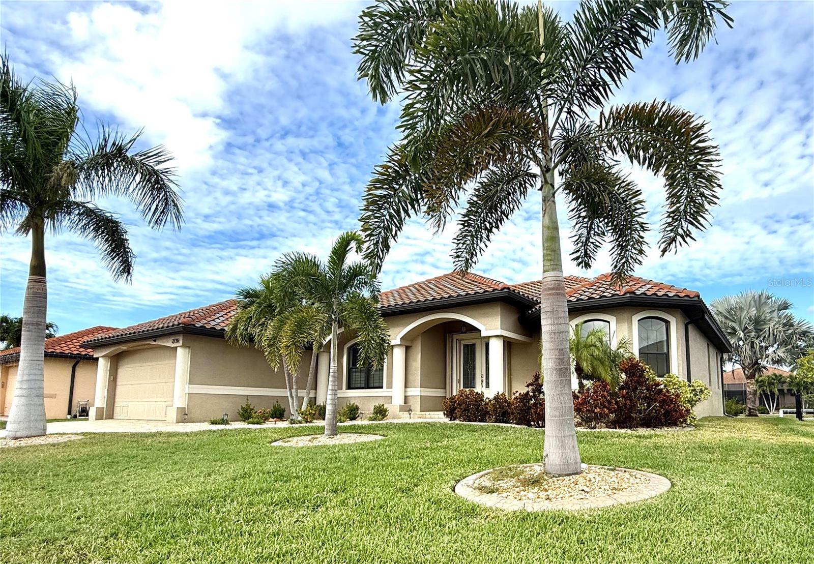 Avenue Sunshine Real Estate in Punta Gorda, FL