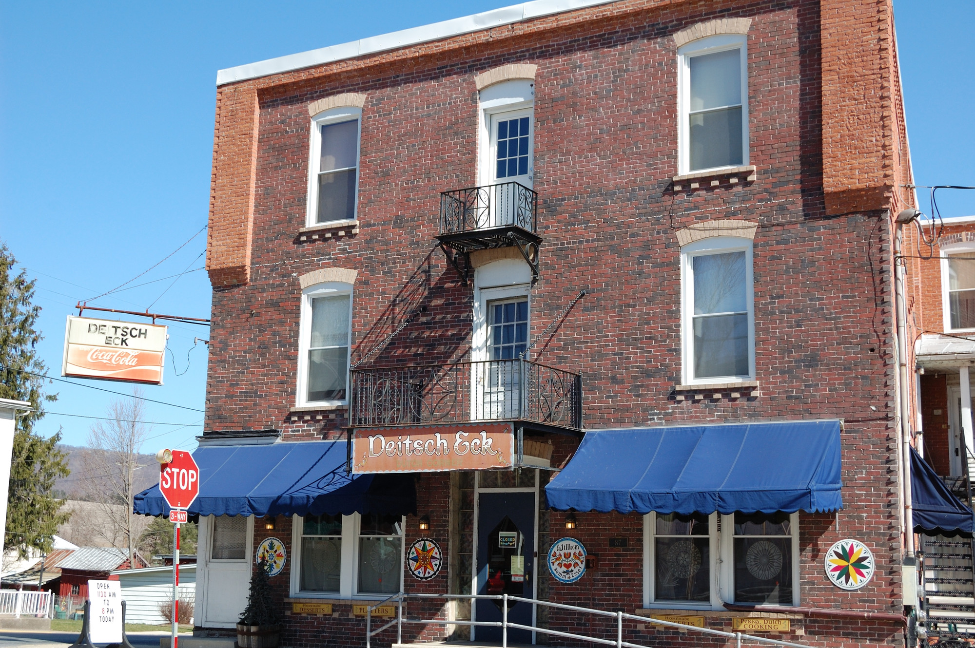 Deitsch Eck Restaurant in Lenhartsville, PA