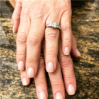 Glossy Nail Bar & Boutique in Boerne, TX