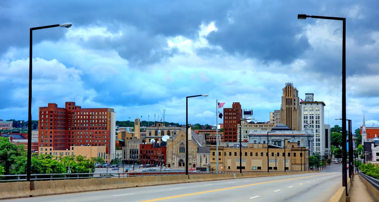 Serita Diana, REALTOR | Berkshire Hathaway HomeServices Stouffer Realty in Salem, OH (2)