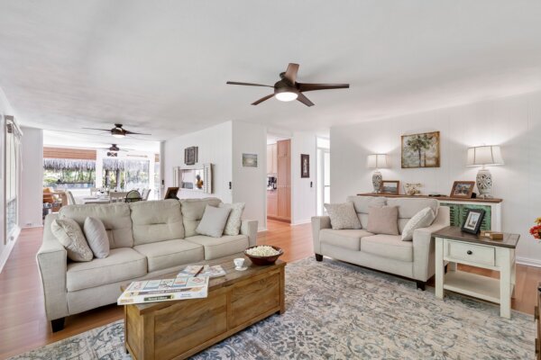Serita Diana, REALTOR | Berkshire Hathaway HomeServices Stouffer Realty in Salem, OH (4)