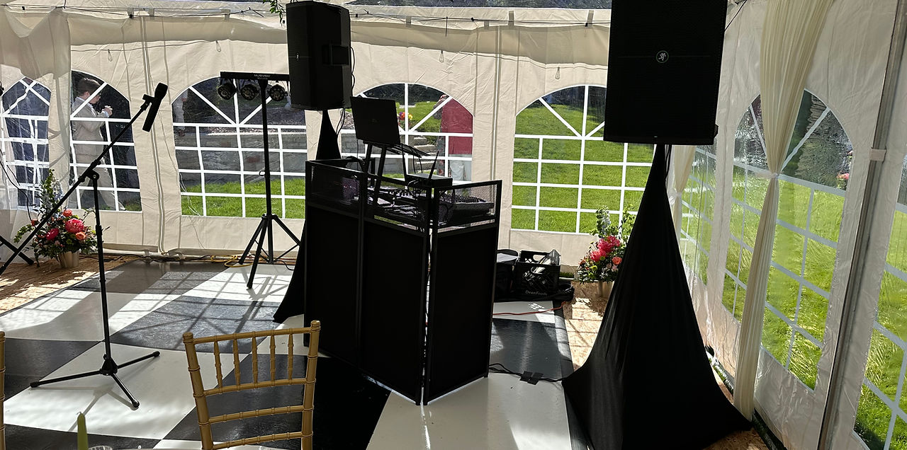 The Shoreline DJ in Chesterton, IN