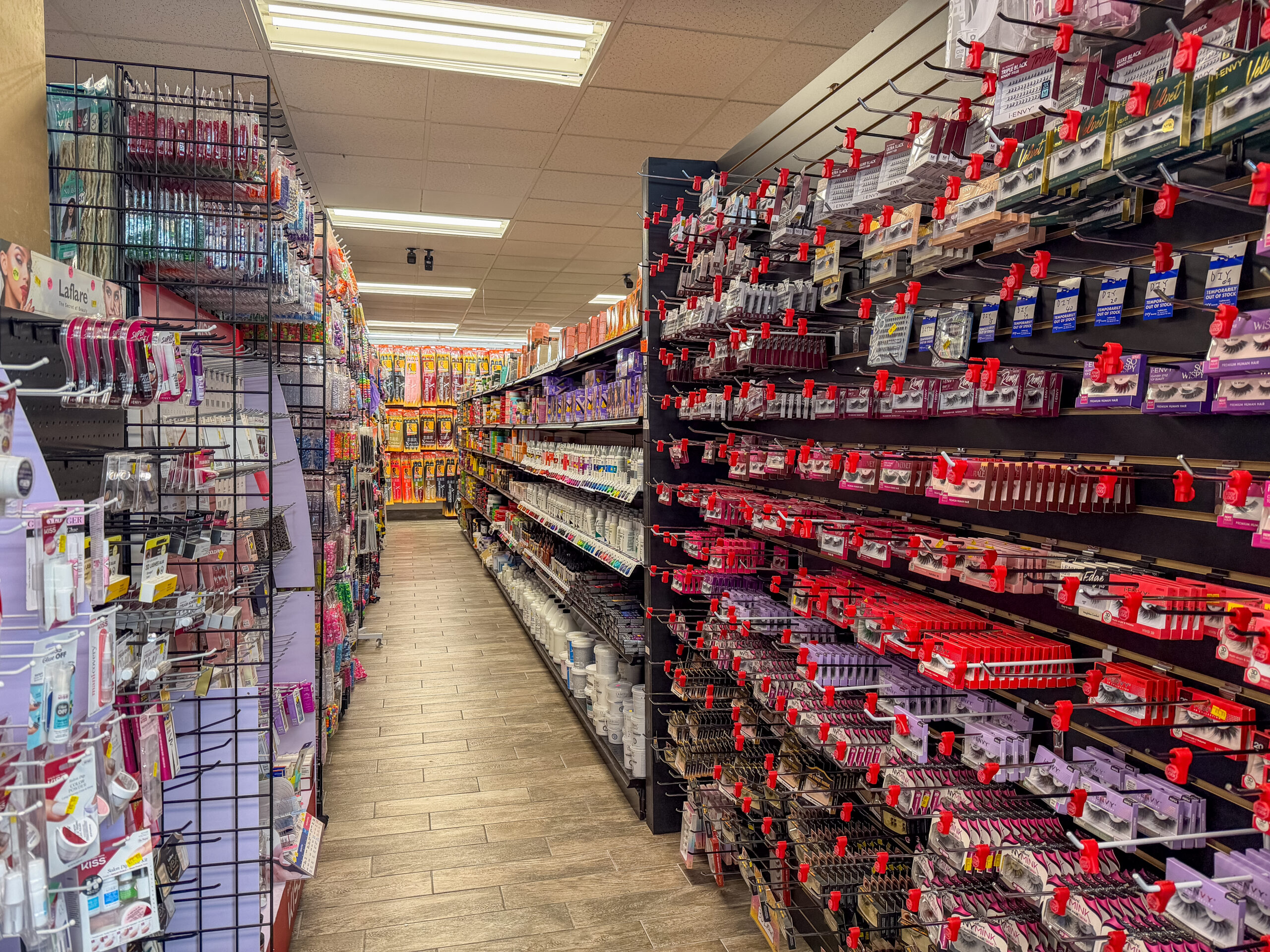 J Lo Beauty Supply in Bradenton, FL