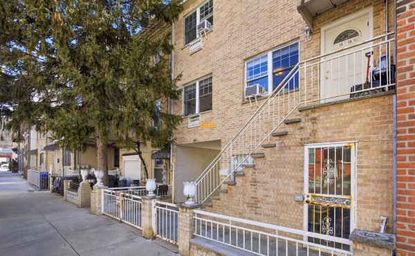 Metropolis Realty, Inc. in Astoria, NY (2)
