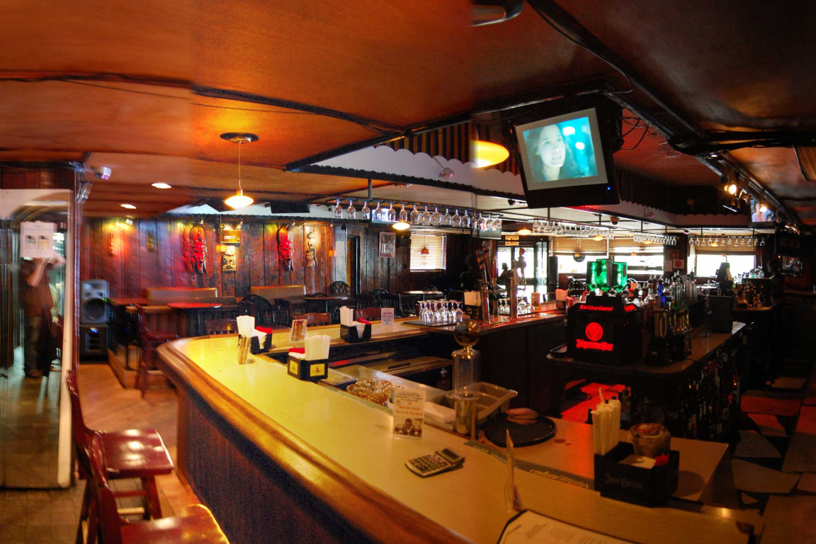 Essence Bar and Grill in Brooklyn, NY