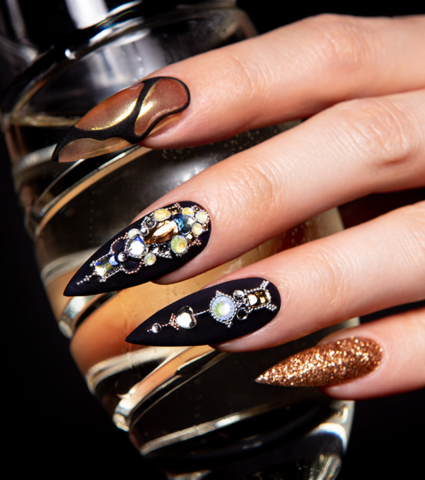 Royal Nails Bar & Lounge in Apex, NC (6)