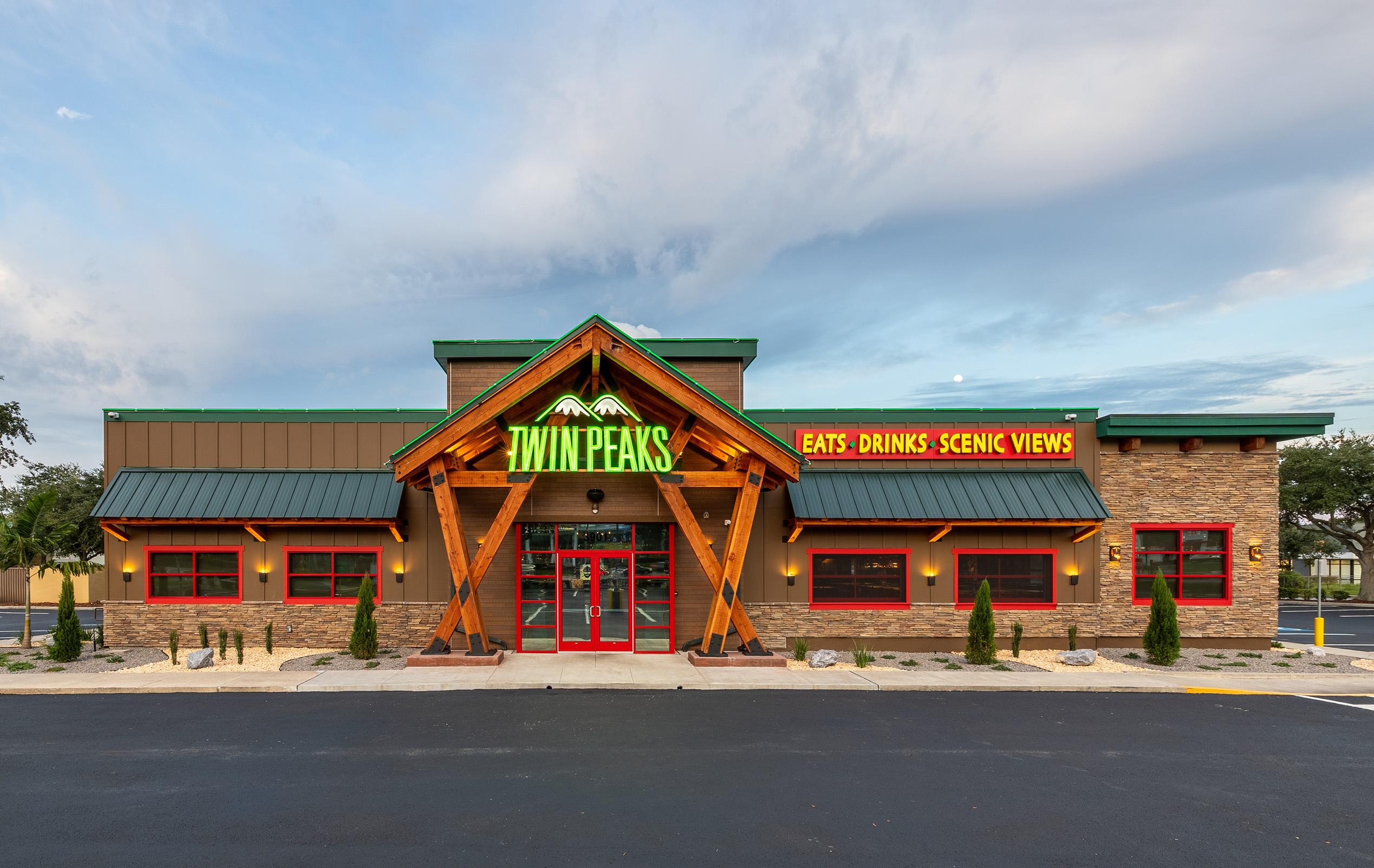 Twin Peaks in Oakbrook Terrace, IL