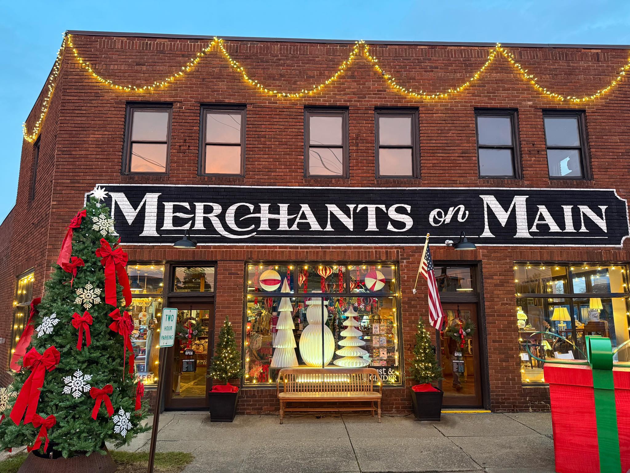 Merchants On Main in Navarre, OH (2)
